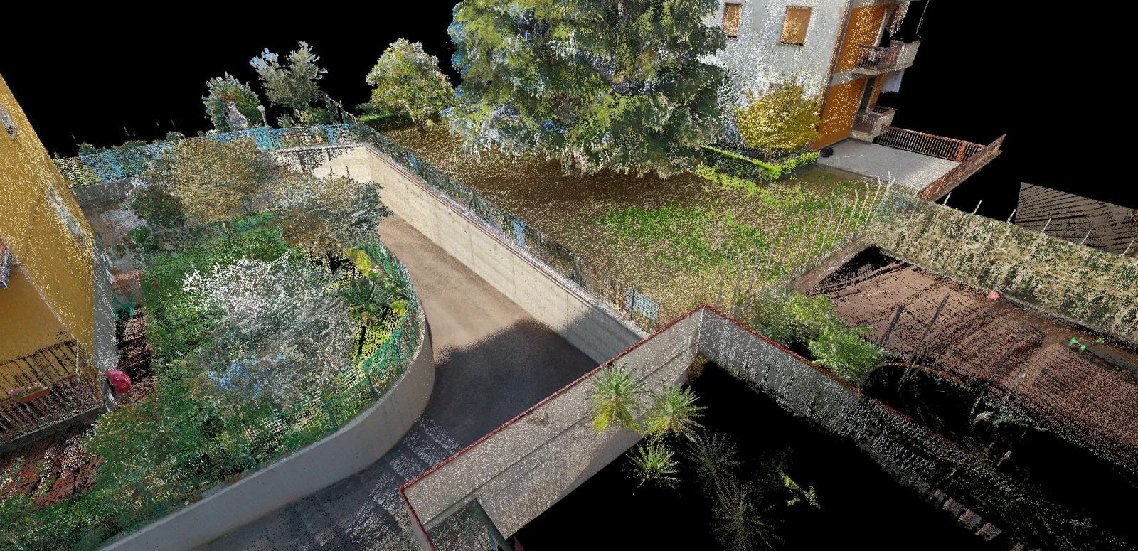 Nuvola di punti delle aree esterne e degli accessi di un edificio residenziale